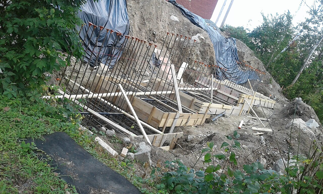 Example of foundation forms on a sloped site